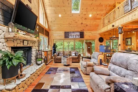 87 Ali Avenue Bakersville NC 28705