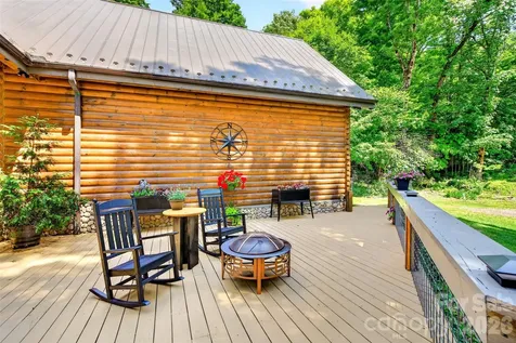 87 Ali Avenue Bakersville NC 28705