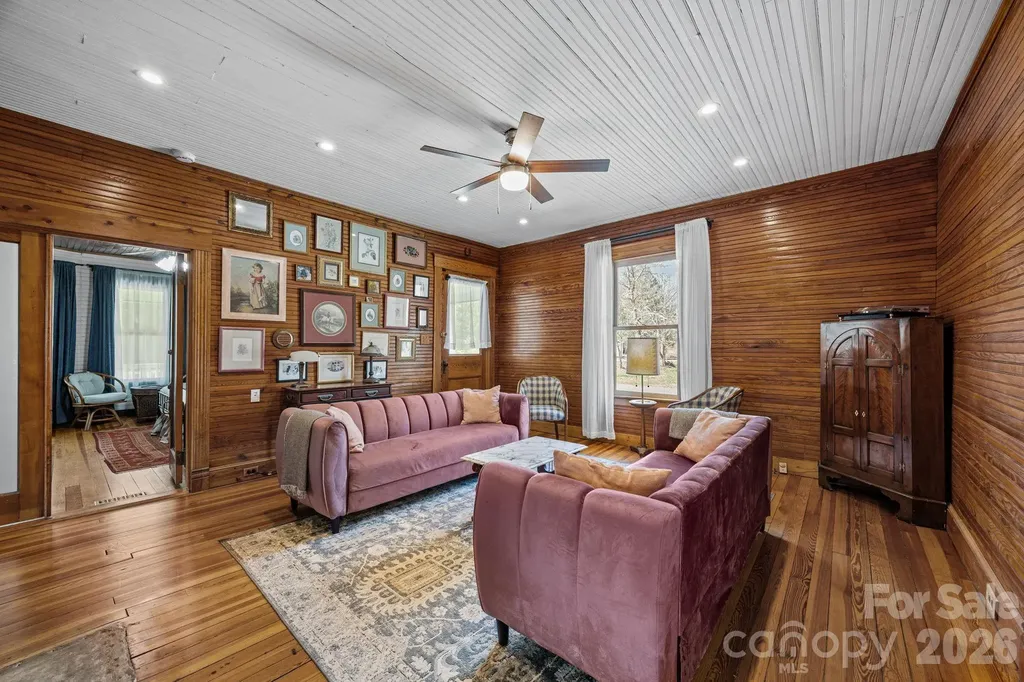 615 Rose Hill Road Asheville NC 28803