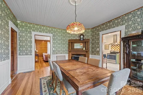 615 Rose Hill Road Asheville NC 28803