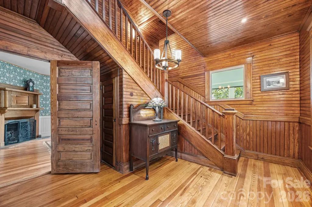 615 Rose Hill Road Asheville NC 28803