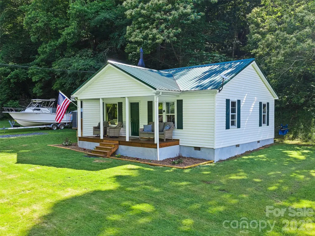 232 Langford Branch Road Burnsville NC 28714