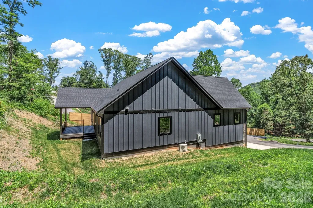 63 Winding Ridge Road Fairview NC 28730