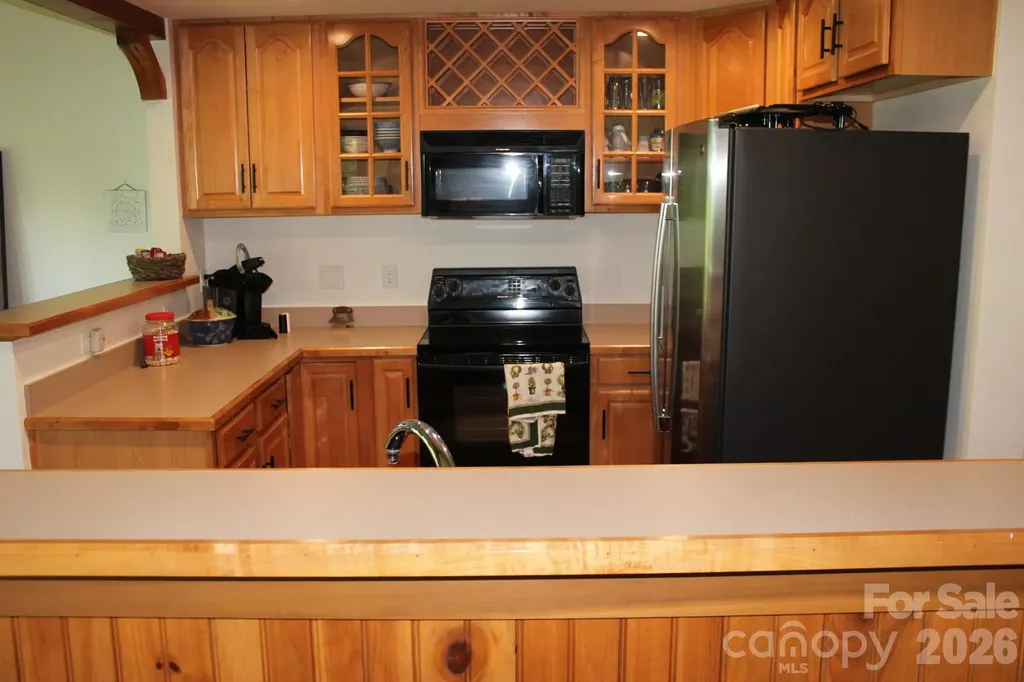 222 Creekside Way Burnsville NC 28714