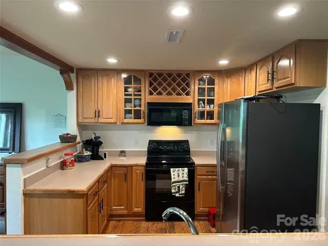 222 Creekside Way Burnsville NC 28714