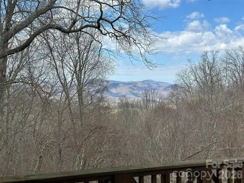 222 Creekside Way Burnsville NC 28714