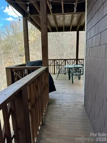 222 Creekside Way Burnsville NC 28714