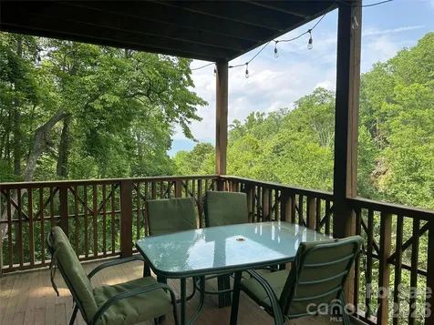 222 Creekside Way Burnsville NC 28714