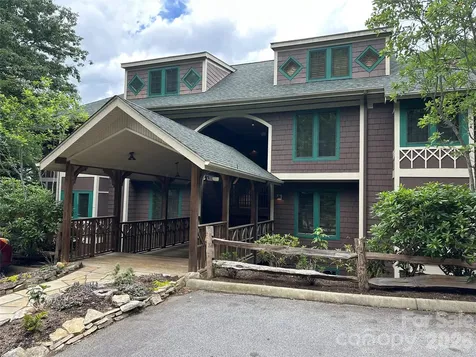 222 Creekside Way Burnsville NC 28714