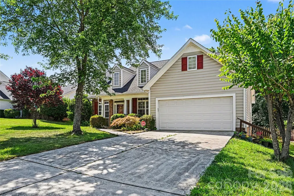 10508 Hellebore Road Charlotte NC 28213