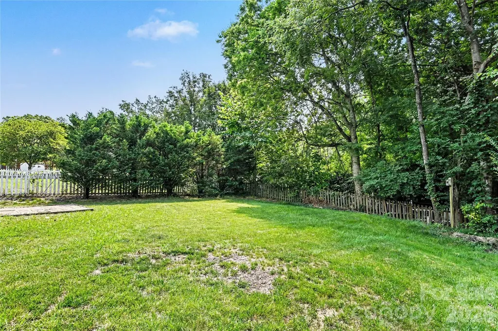 10508 Hellebore Road Charlotte NC 28213