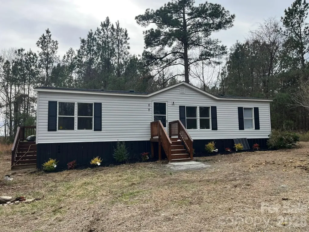 66 Royal Hill E Winnsboro SC 29180