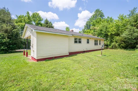 455 Huffman Road Blacksburg SC 29702