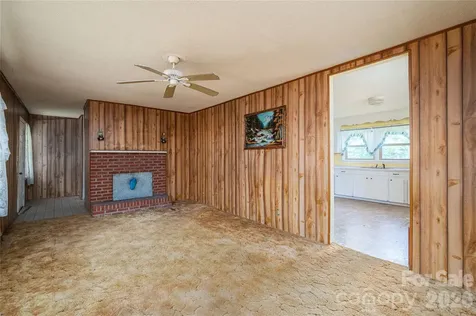 455 Huffman Road Blacksburg SC 29702