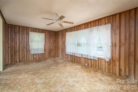 455 Huffman Road Blacksburg SC 29702