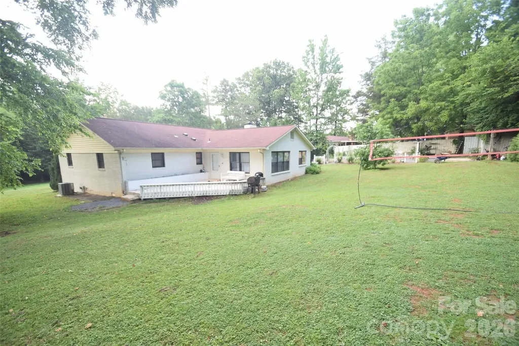 8202 Lawyers Road Mint Hill NC 28227
