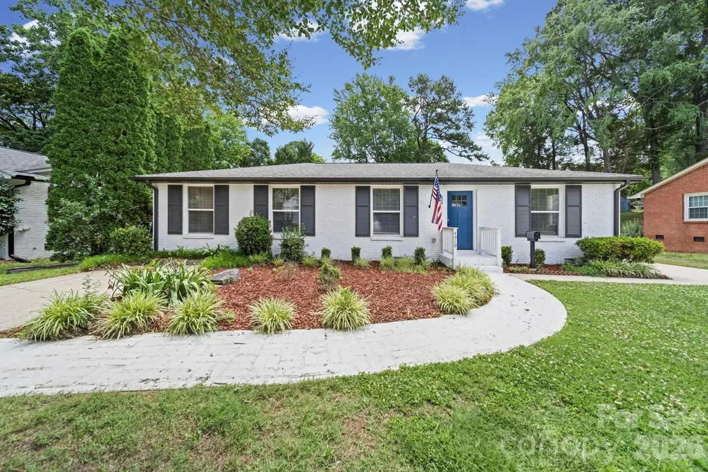4919 Seacroft Road Charlotte NC 28210