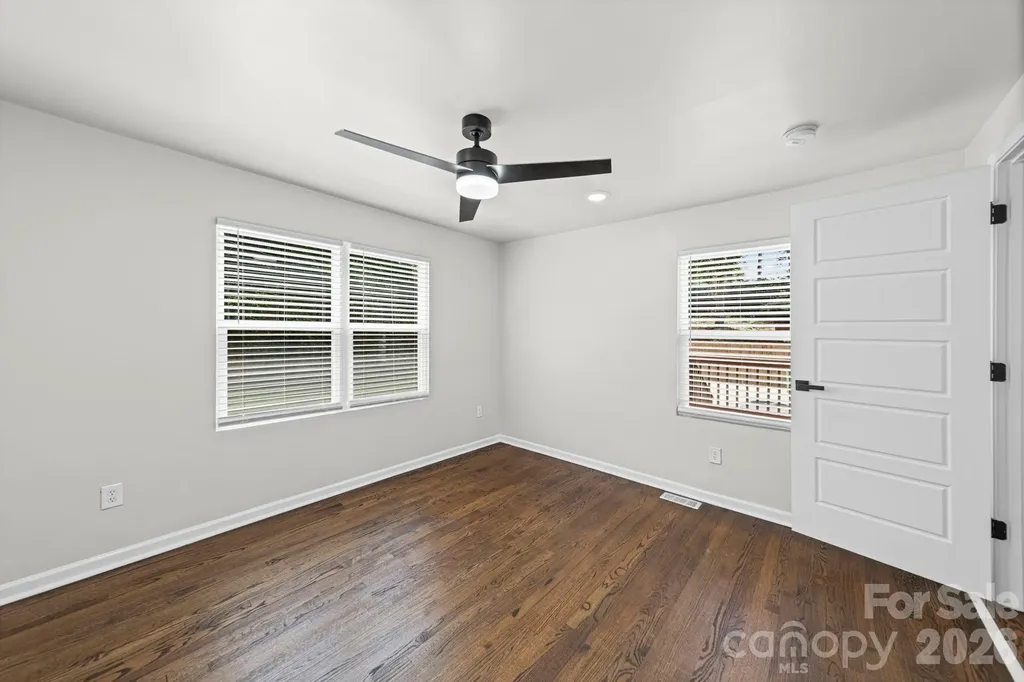 4919 Seacroft Road Charlotte NC 28210