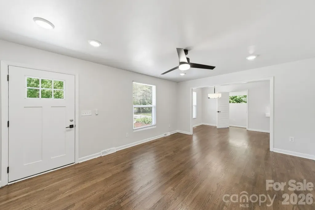 4919 Seacroft Road Charlotte NC 28210