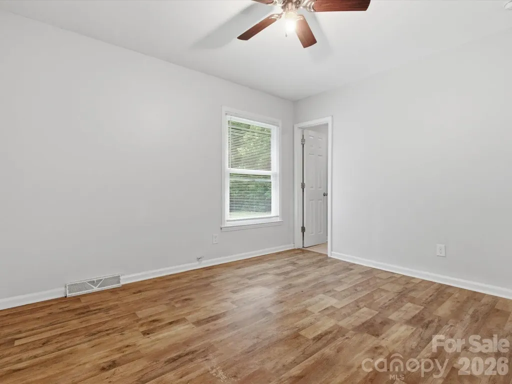 622 Dunbrook Lane Charlotte NC 28217