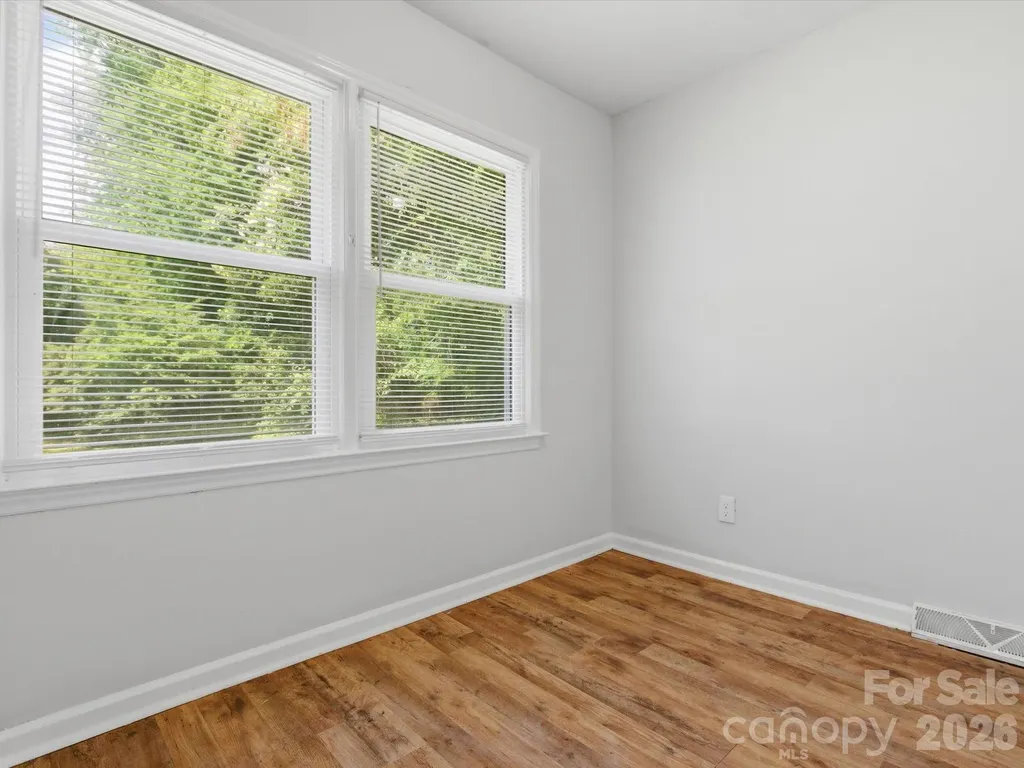 622 Dunbrook Lane Charlotte NC 28217