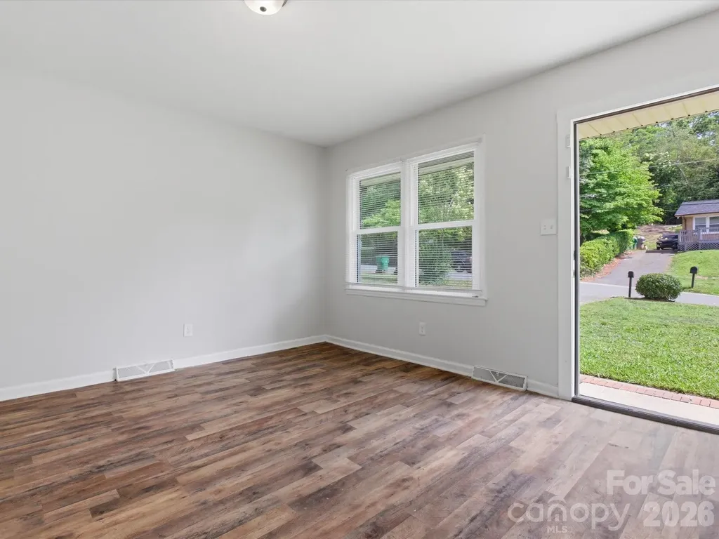622 Dunbrook Lane Charlotte NC 28217