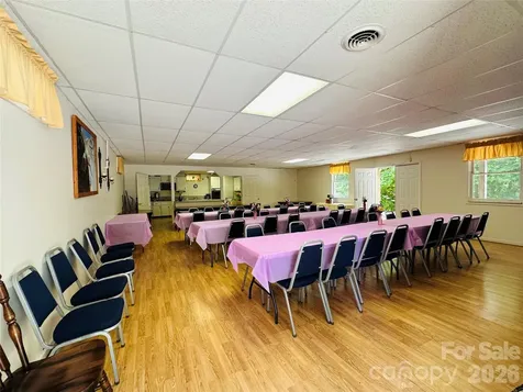 422 Us Highway 19e Highway Spruce Pine NC 28777