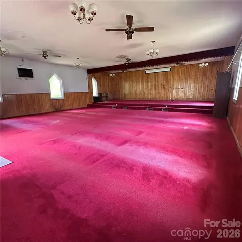 422 Us Highway 19e Highway Spruce Pine NC 28777