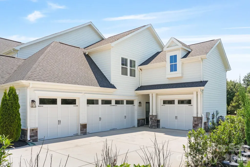 11104 Benjamin Smith Avenue Huntersville NC 28078