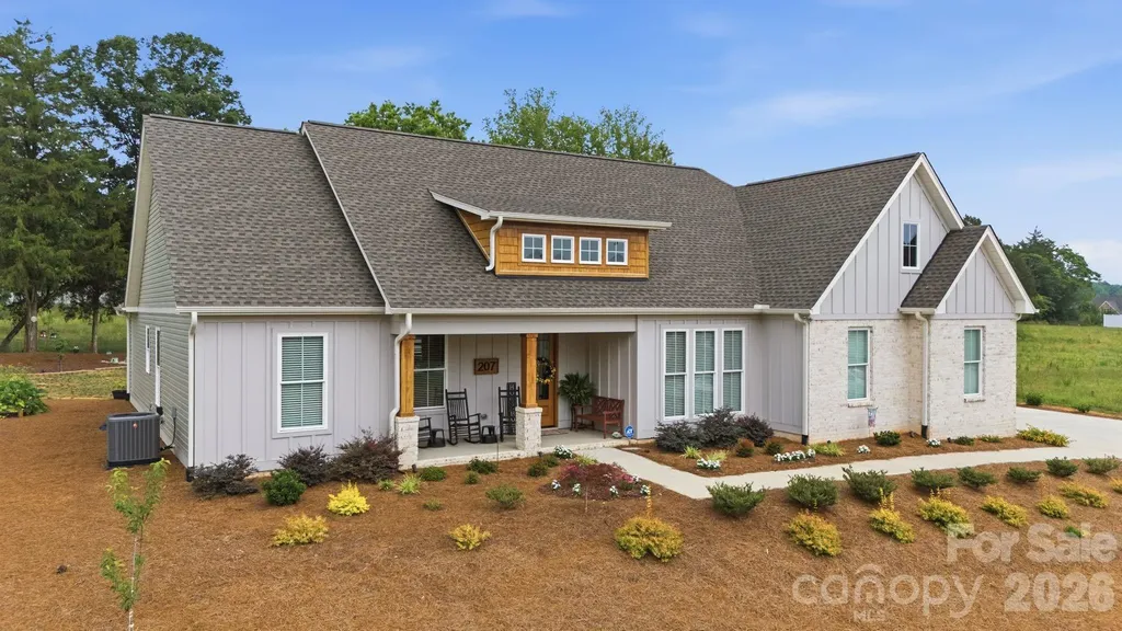 207 Wynnfall Drive Lexington NC 27295