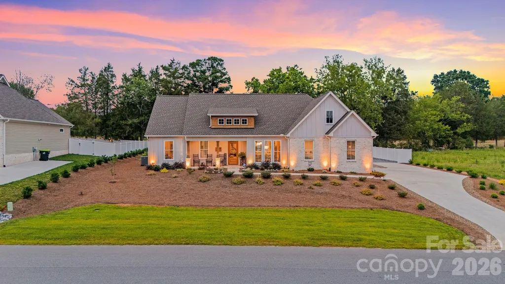 207 Wynnfall Drive Lexington NC 27295