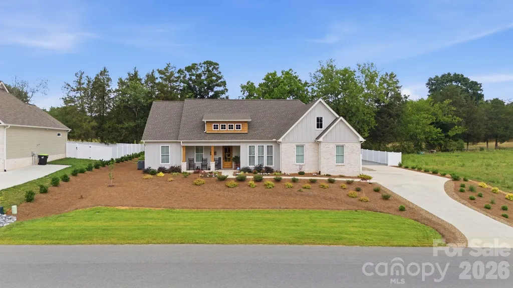 207 Wynnfall Drive Lexington NC 27295