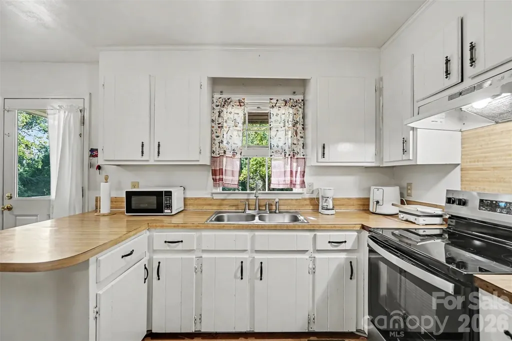 308 N Carpenter Street Kings Mountain NC 28086
