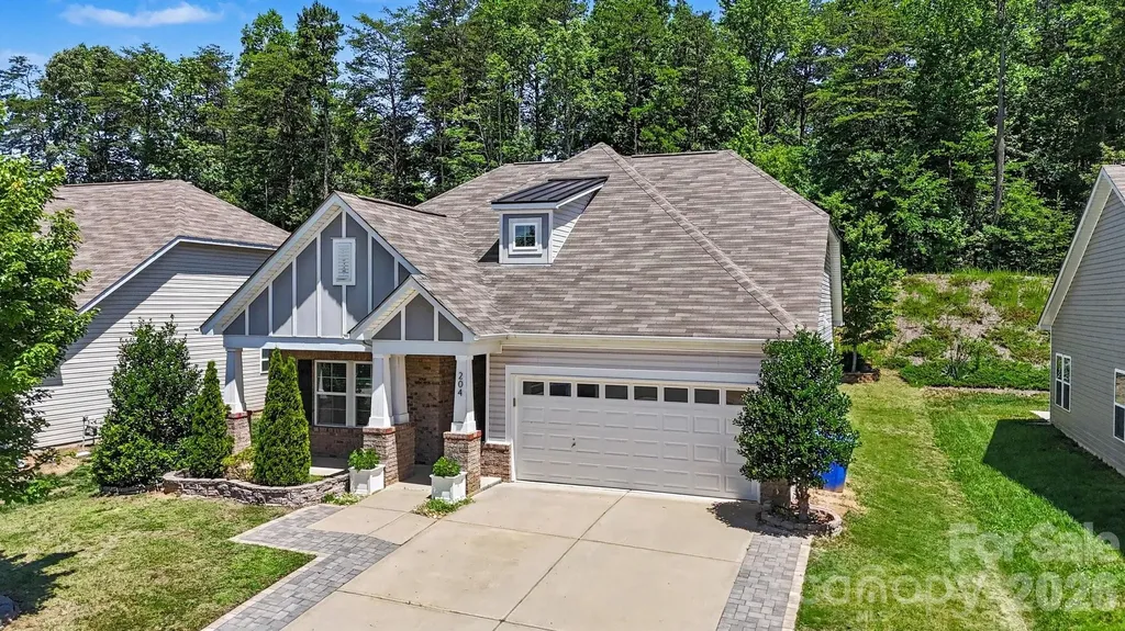 204 Paradise Hills Circle Mooresville NC 28115