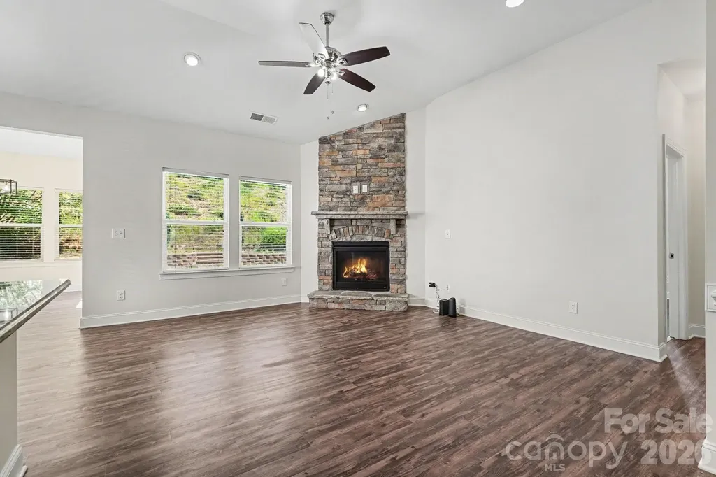 204 Paradise Hills Circle Mooresville NC 28115