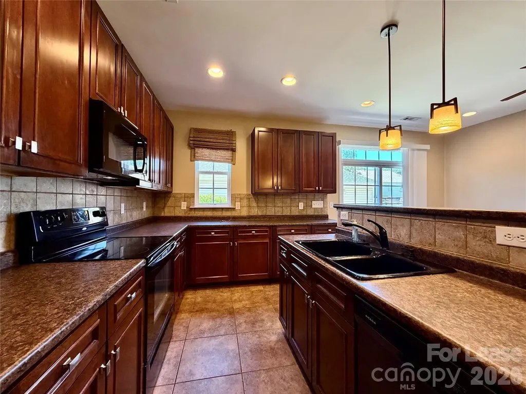 121 Walnut Cove Drive Mooresville NC 28117