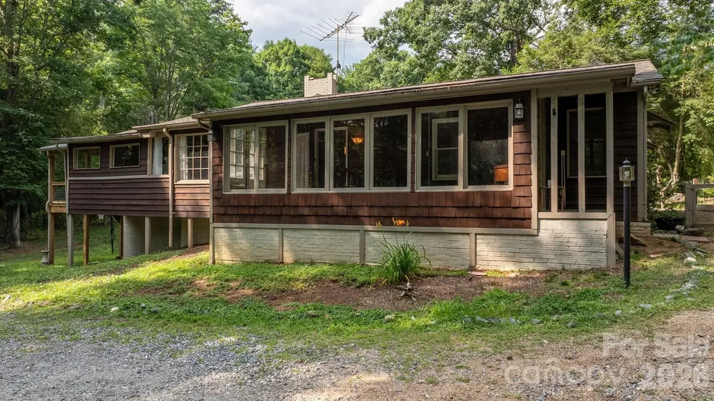3466 Dry Ponds Road Granite Falls NC 28630