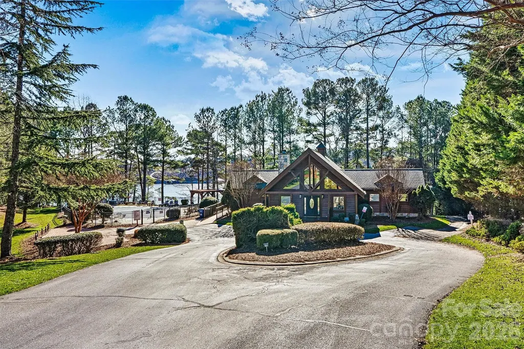 4975 Harbor View Drive W Granite Falls NC 28630