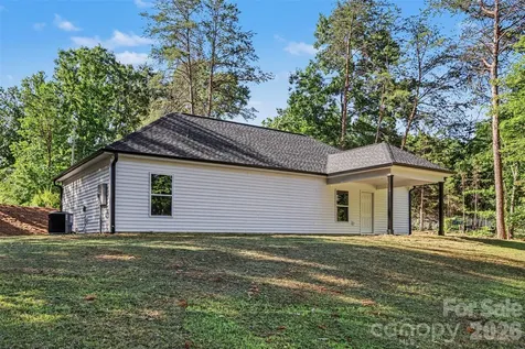 160 Parris Road Blacksburg SC 29702