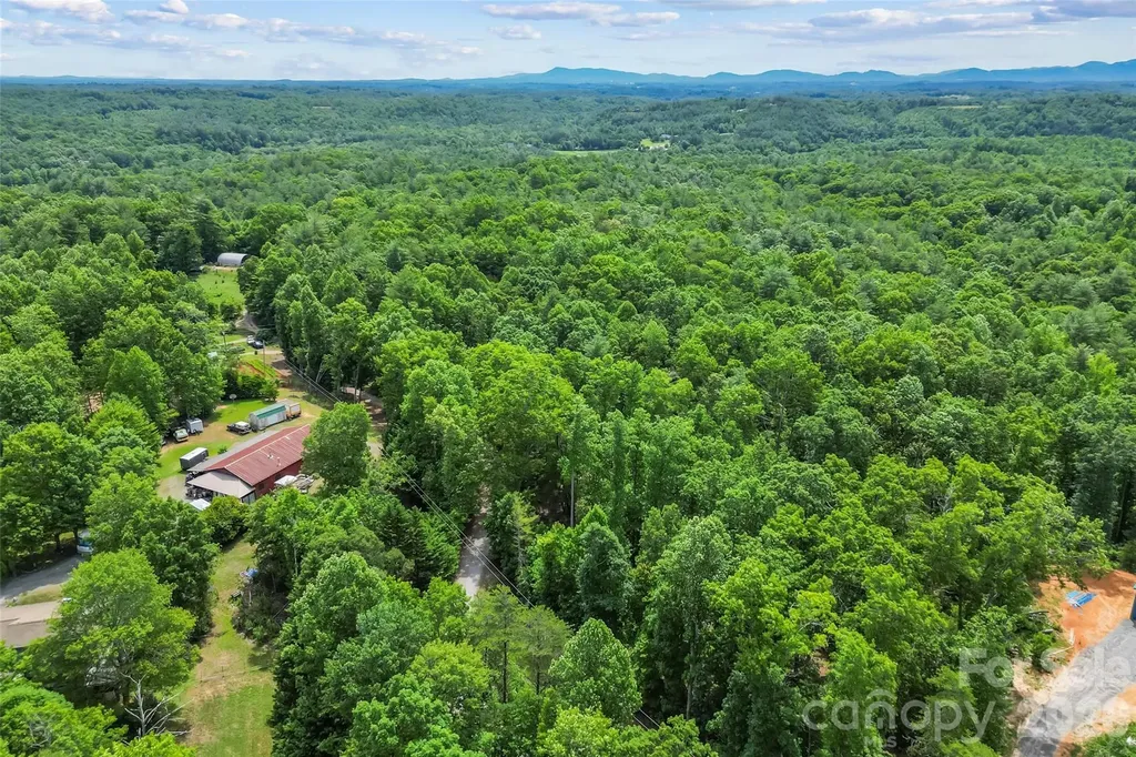 2040 Hampson Road Morganton NC 28655