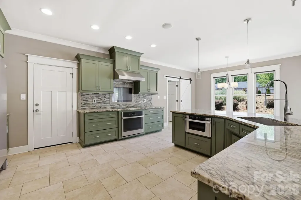 1104 Sawtooth Oak Lane Belmont NC 28012