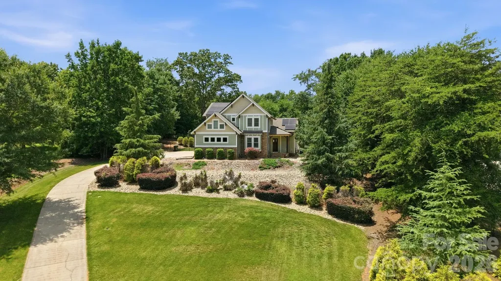 1104 Sawtooth Oak Lane Belmont NC 28012