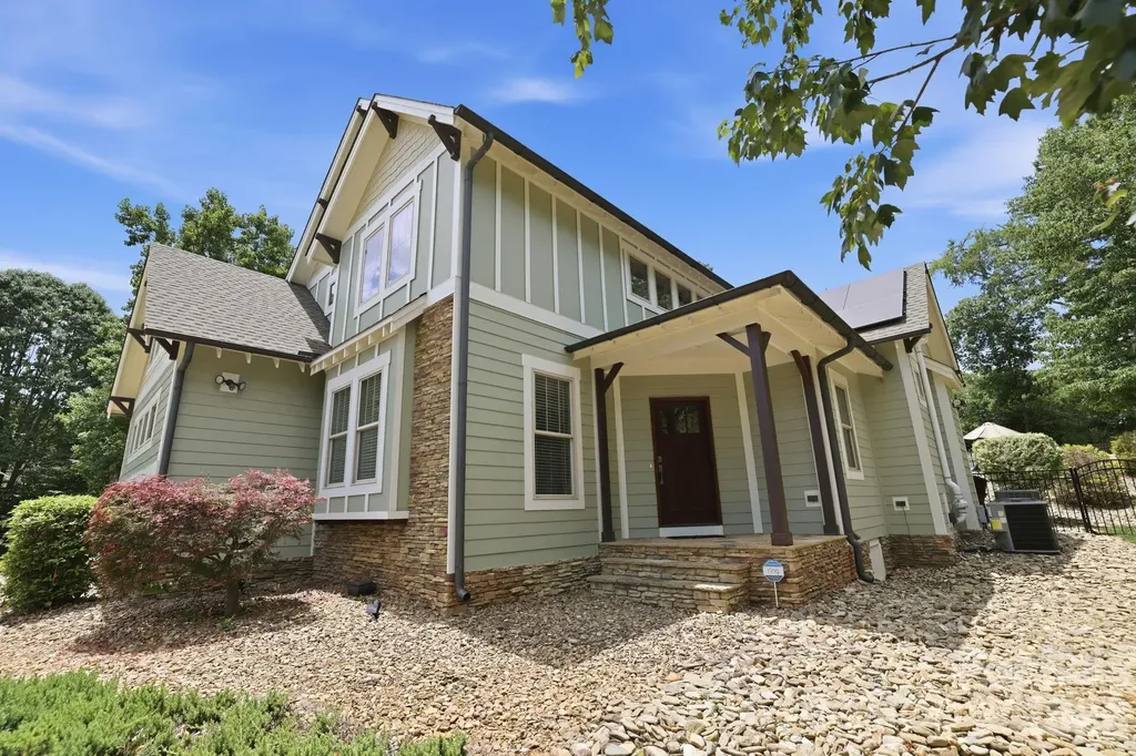1104 Sawtooth Oak Lane Belmont NC 28012