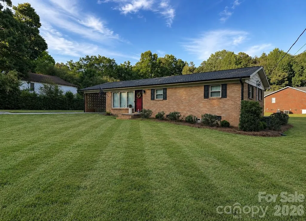 4608 Rainbow Drive Kannapolis NC 28081