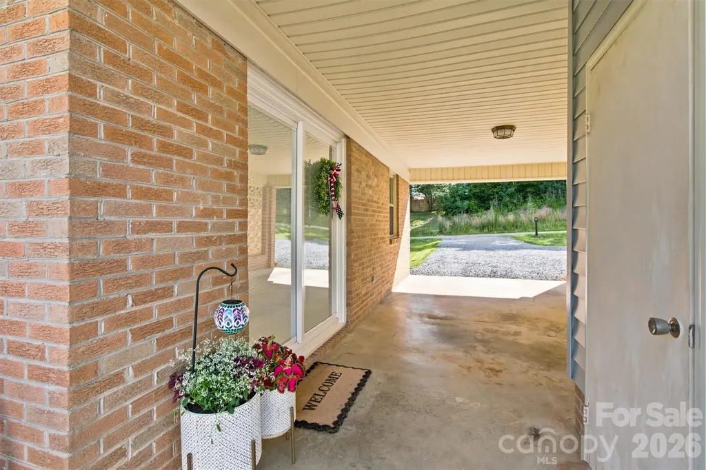 4608 Rainbow Drive Kannapolis NC 28081