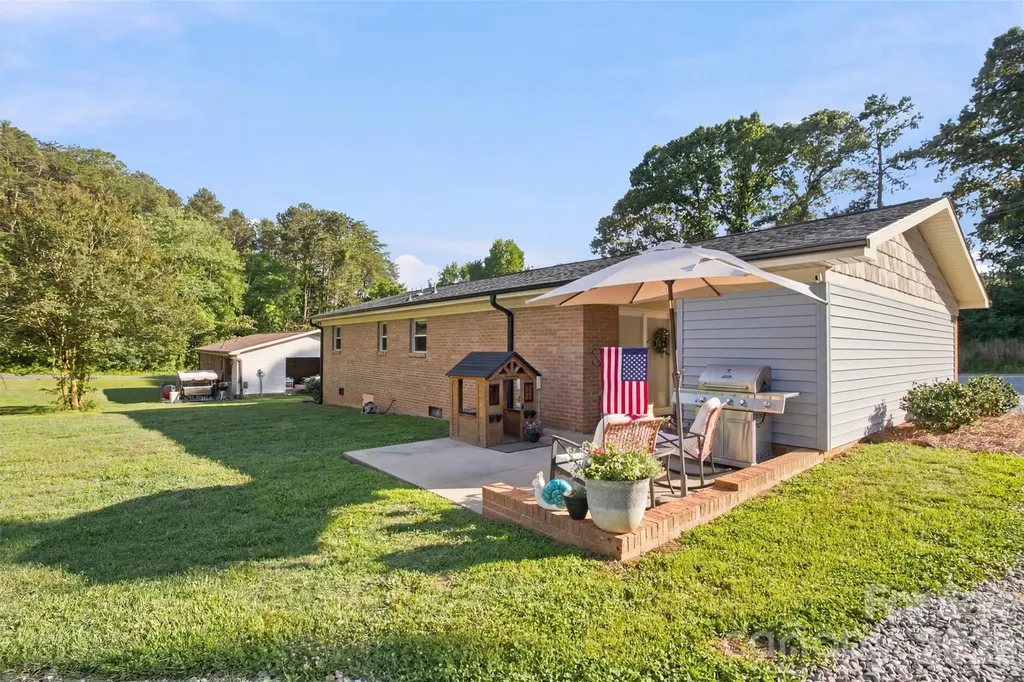 4608 Rainbow Drive Kannapolis NC 28081