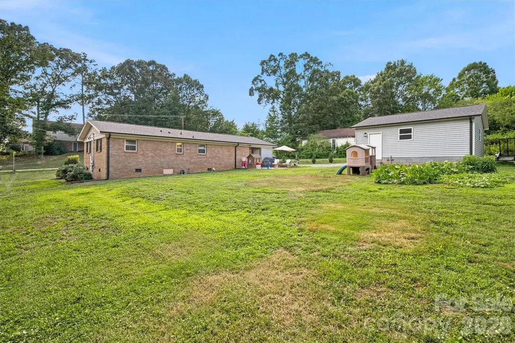 4608 Rainbow Drive Kannapolis NC 28081