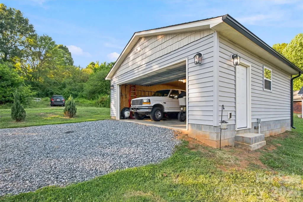 4608 Rainbow Drive Kannapolis NC 28081