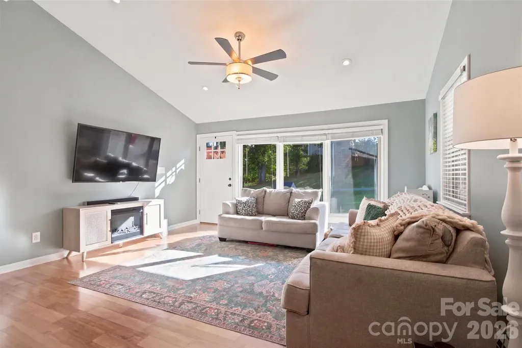 4608 Rainbow Drive Kannapolis NC 28081