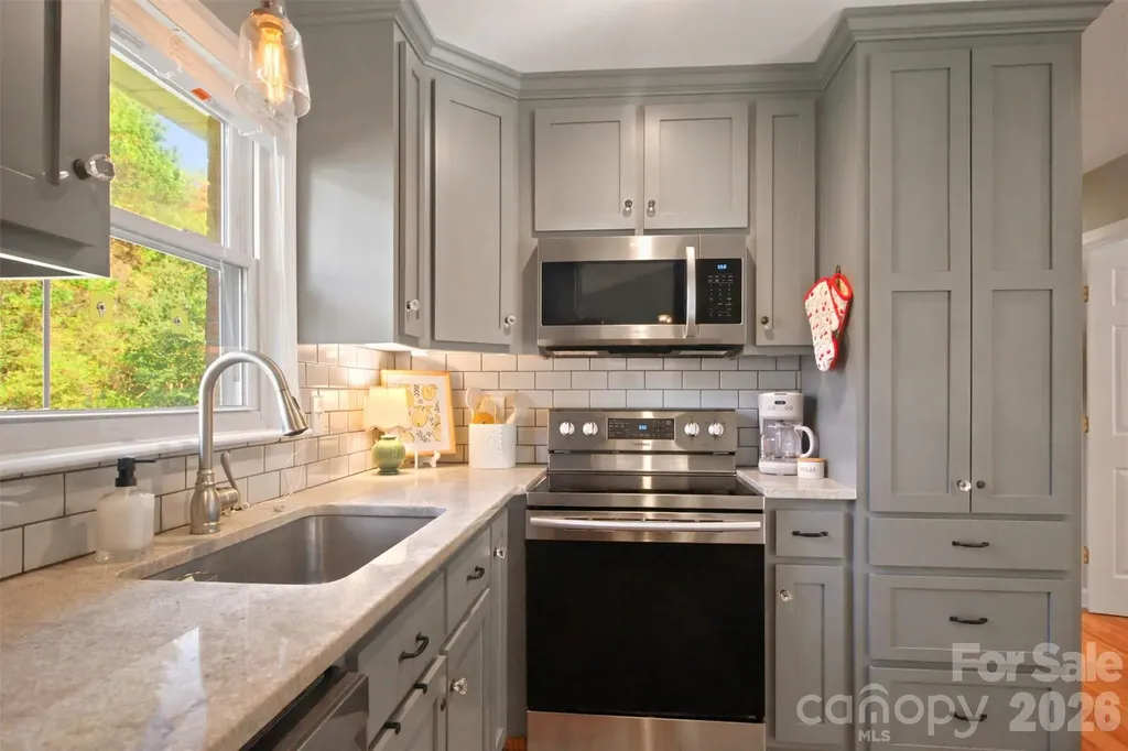 4608 Rainbow Drive Kannapolis NC 28081